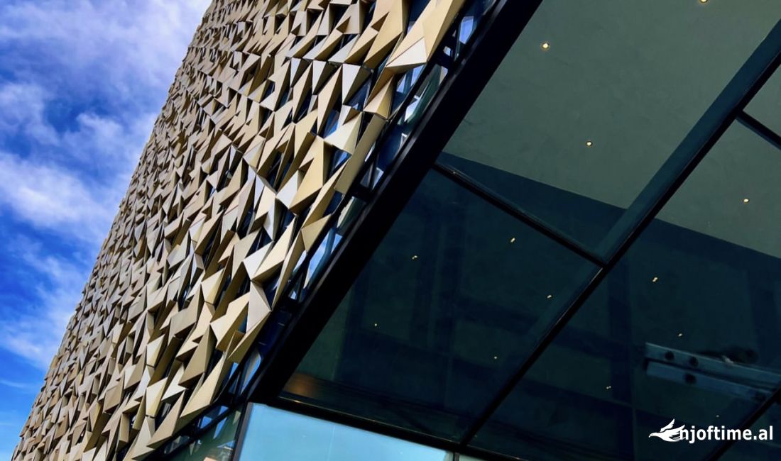 📣 QERA Ambient Biznesi 📍 Rainbow Center , Ish Blloku ✨ 