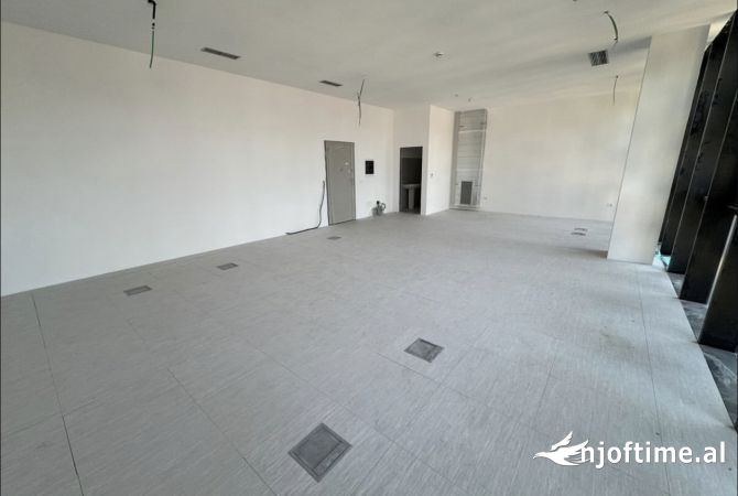 📣 QERA Ambient Biznesi 📍 Rainbow Center , Ish Blloku ✨ 