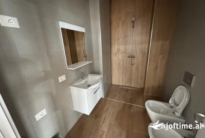 📣 QERA Apartament 2+1 📍 Pazari i Ri 🛣️ Rruga "Tefta Tashko  Koco" ✨ 