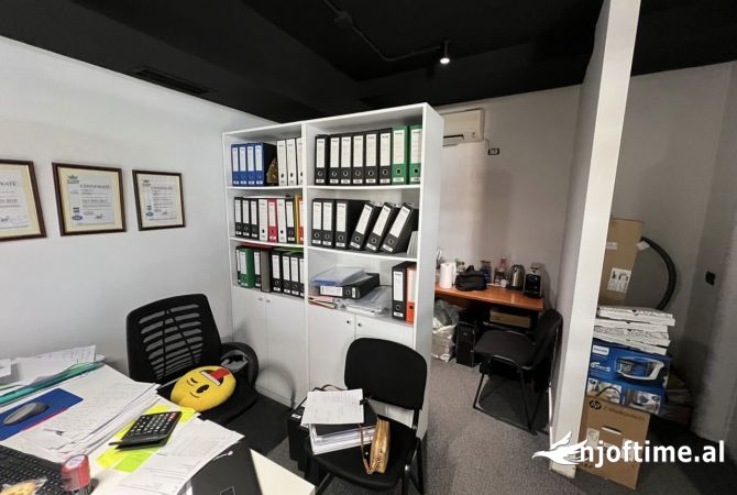 📣 QERA Ambient Zyre 📍 Prane Pazarit Te Ri ✨ 