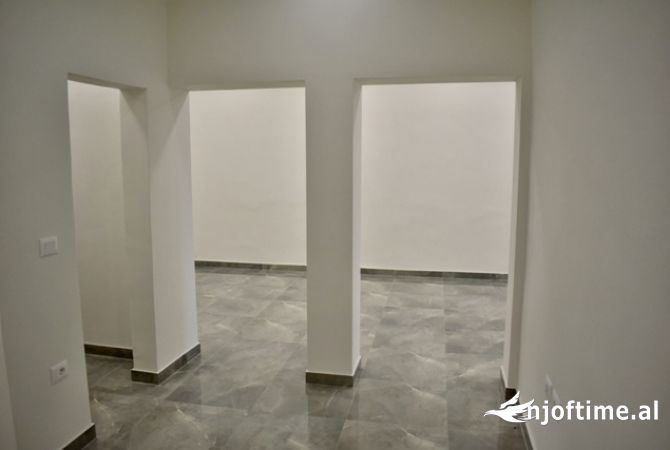 📣 SHITET Ambient Biznesi 📍 Prane Stadiumit "Dindamo" ✨ 