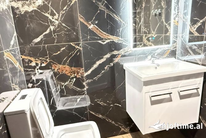 Ambient biznesi ne shitje 1+1 ne Tirane - 236,000 Euro