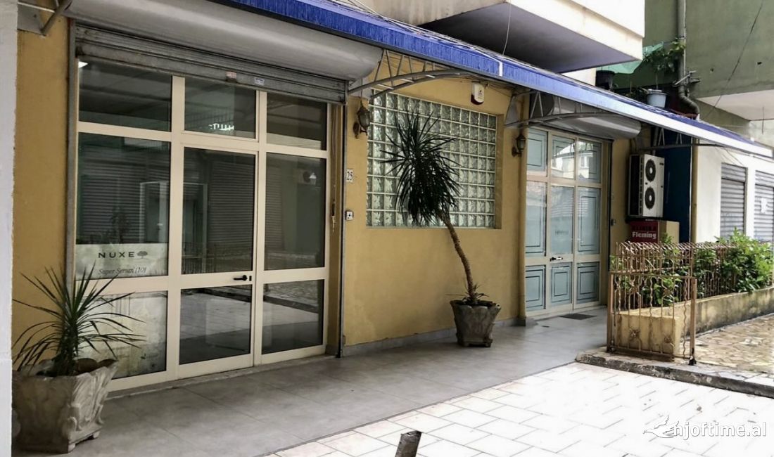 📣 QERA Ambient Biznesi 📍 Myslym Shyr 🛣️ Rruga 