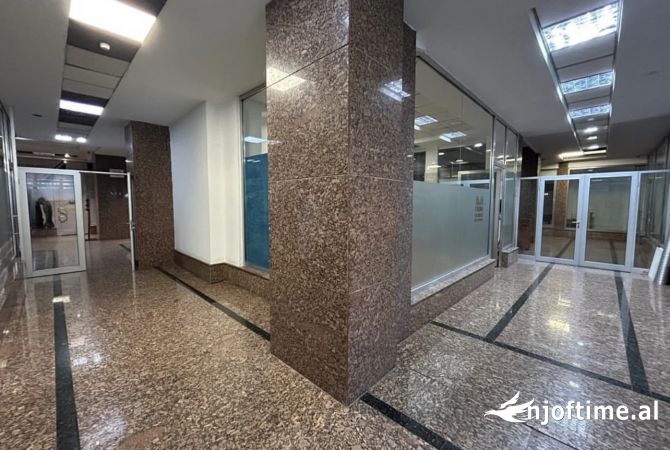 📣 QERA Ambient Zyre 📍 Prane Stacionit Te Trenit ✨ 