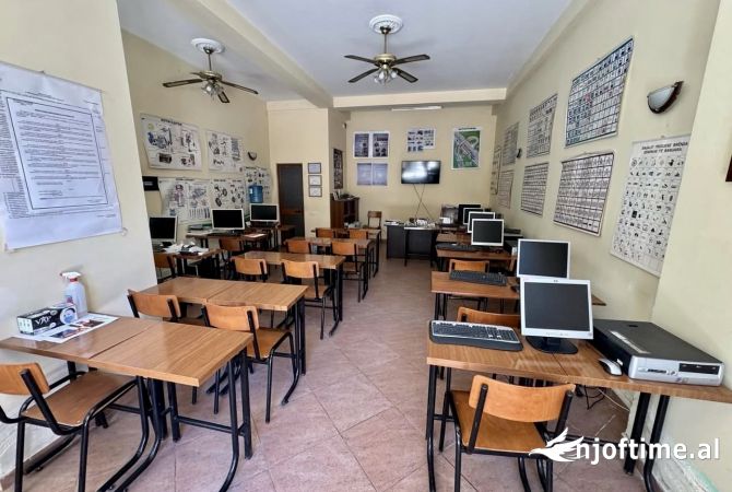 Ambient biznesi ne shitje 3+1 ne Tirane - 150,000 Euro