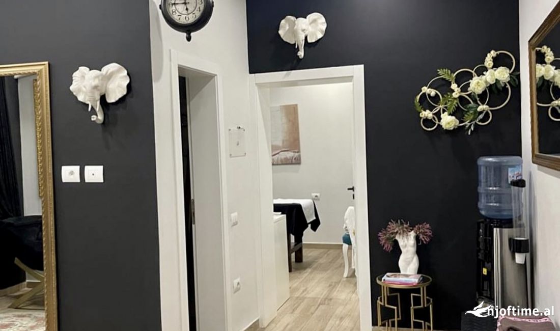 📣 QERA Ambient Biznesi (Dyqan) 📍 Stadiumi Dinamo , Prane Restorant Pa Pirunj ✨ 