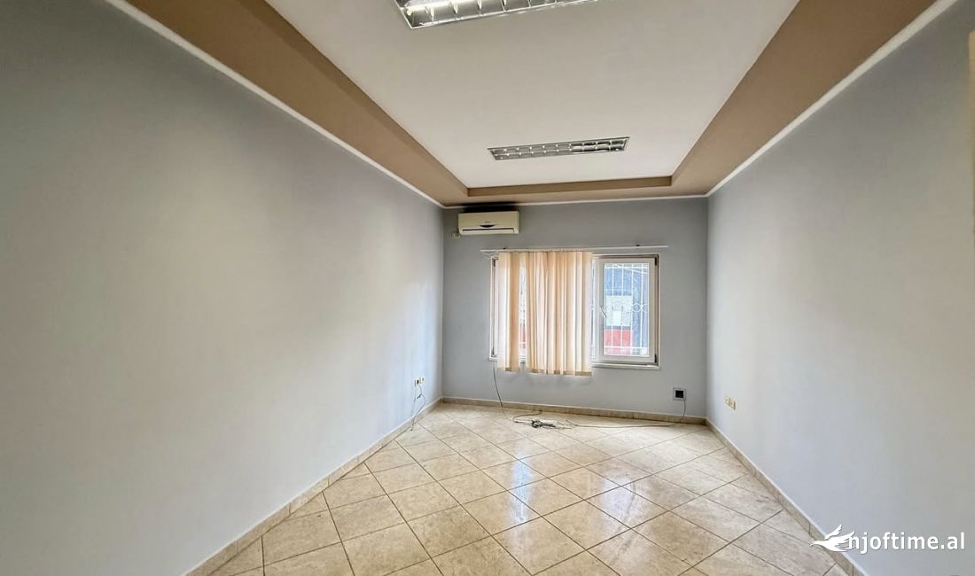 📣 QERA Ambient Zyre 📍 21 Dhjetori ✨ 