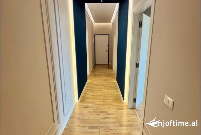 📣 QERA Apartament 2+1 Me 2 Tualete Dhe Ballkon 📍 Kompleksi Square 21 🛣️ Rruga e "Kavajes" ✨ 