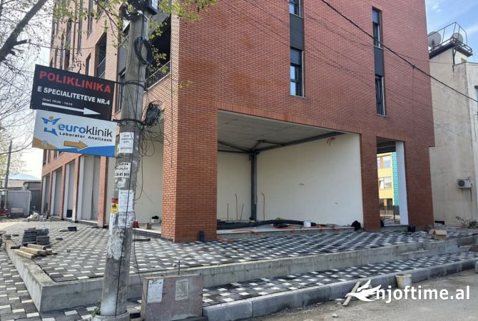 Ambient biznesi ne shitje 1+1 ne Tirane - 220,000 Euro