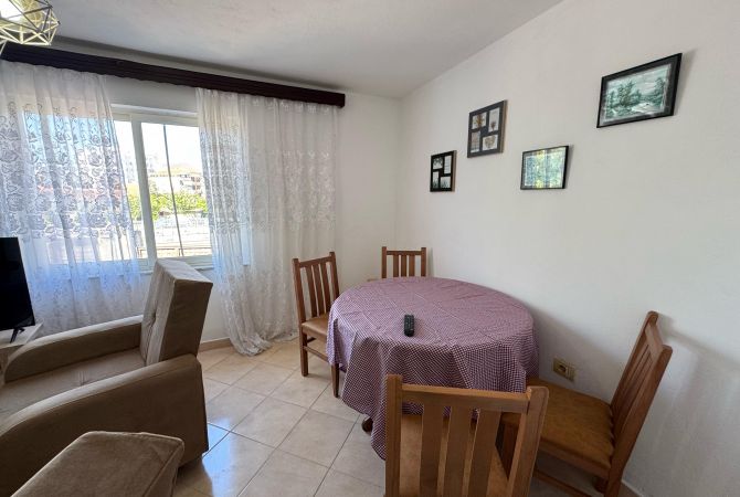 Shtepi me qera Apartament ne Tirane, 1+1, Mobilimi E mobiluar, Pagesa 350  Euro.