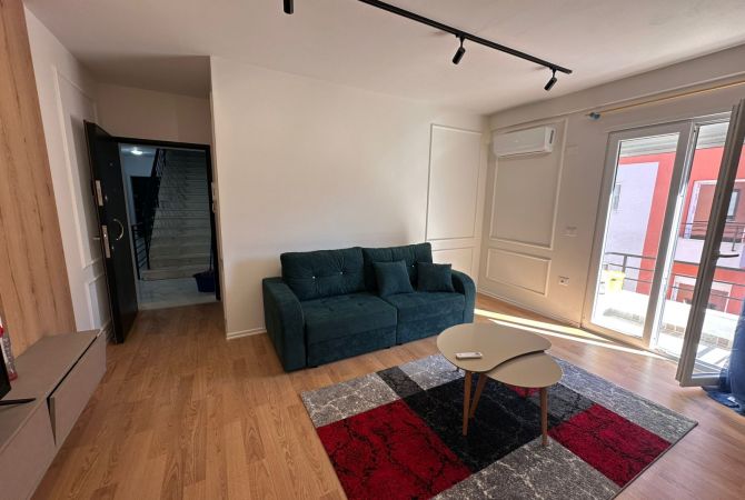 Shtepi me qera Apartament ne Tirane, 1+1, Mobilimi E mobiluar, Pagesa 600  Euro.