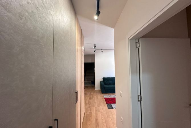 Shtepi me qera Apartament ne Tirane, 1+1, Mobilimi E mobiluar, Pagesa 600  Euro.