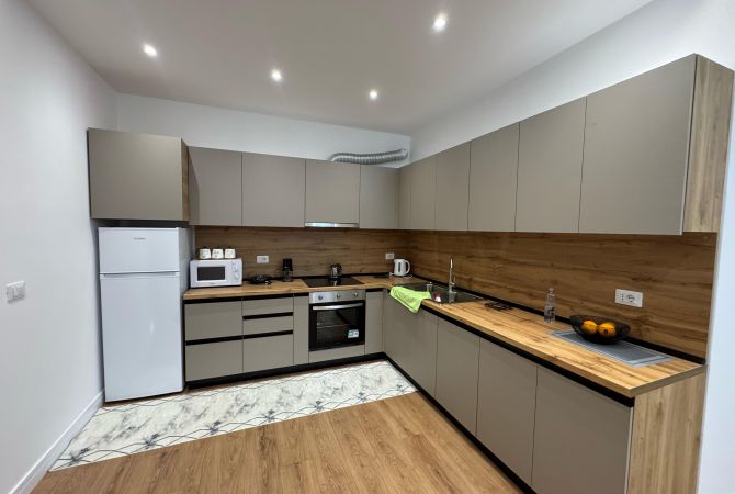 Shtepi me qera Apartament ne Tirane, 2+1, Mobilimi E mobiluar, Pagesa 800  Euro.