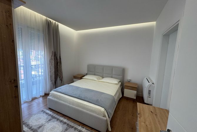 Shtepi me qera Apartament ne Tirane, 2+1, Mobilimi E mobiluar, Pagesa 800  Euro.