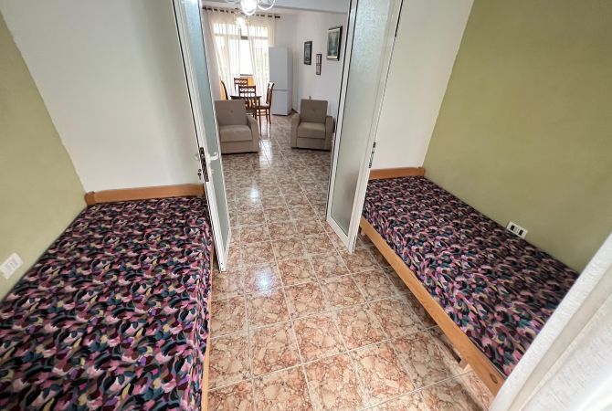 Shtepi me qera Apartament ne Tirane, 2+1, Mobilimi E mobiluar, Pagesa 500  Euro.
