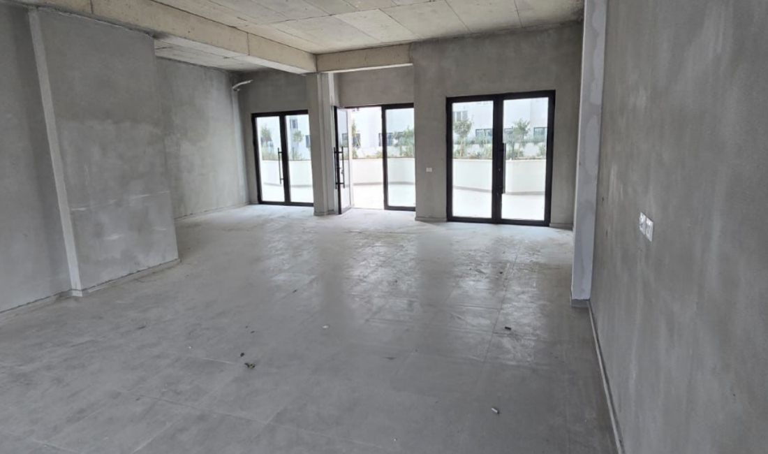 🏢 Jepet me qira ambient biznesi – River Residence, Astir