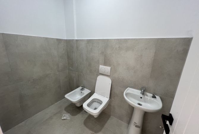 📣 QERA Ambient Biznesi Per Zyre 📍 Sauk 🛣️ Rruga e "Elbasanit" ✨ 