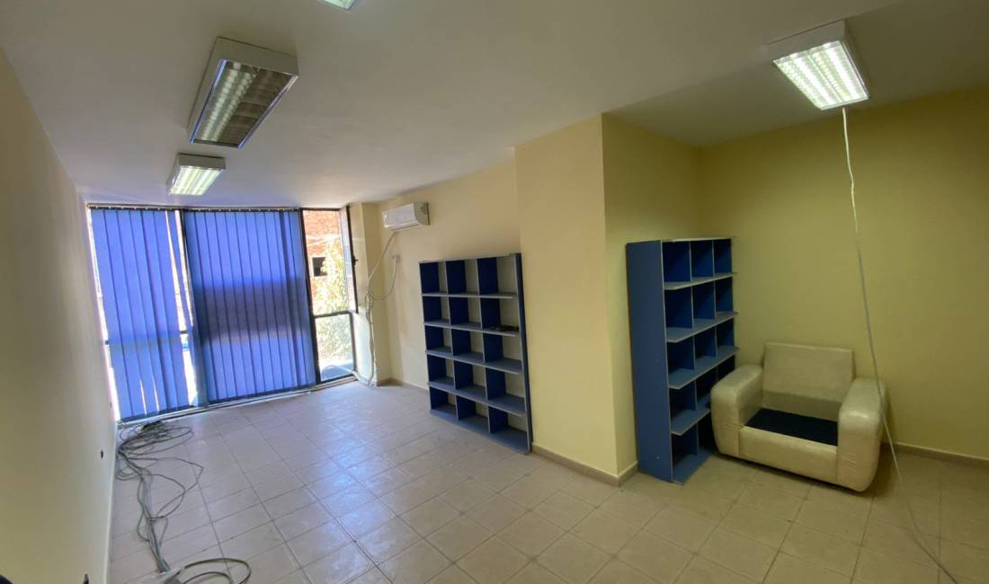 Ambient per zyra te 21 dhjetori 