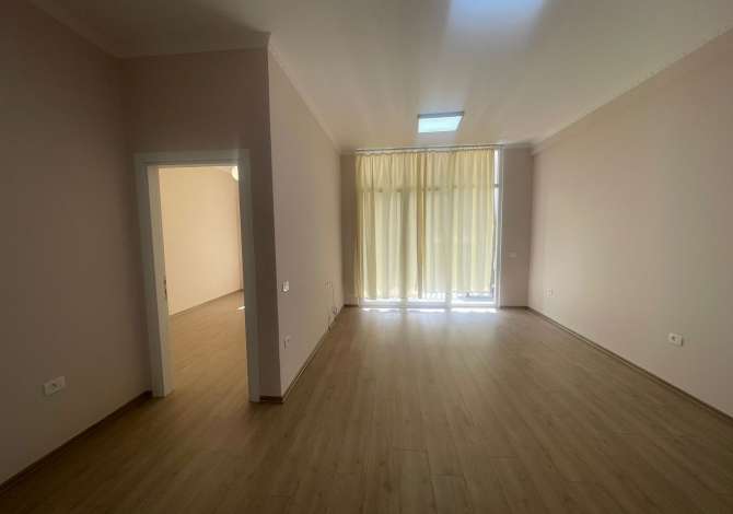 Ambient per zyra prane square 21 dhjetori