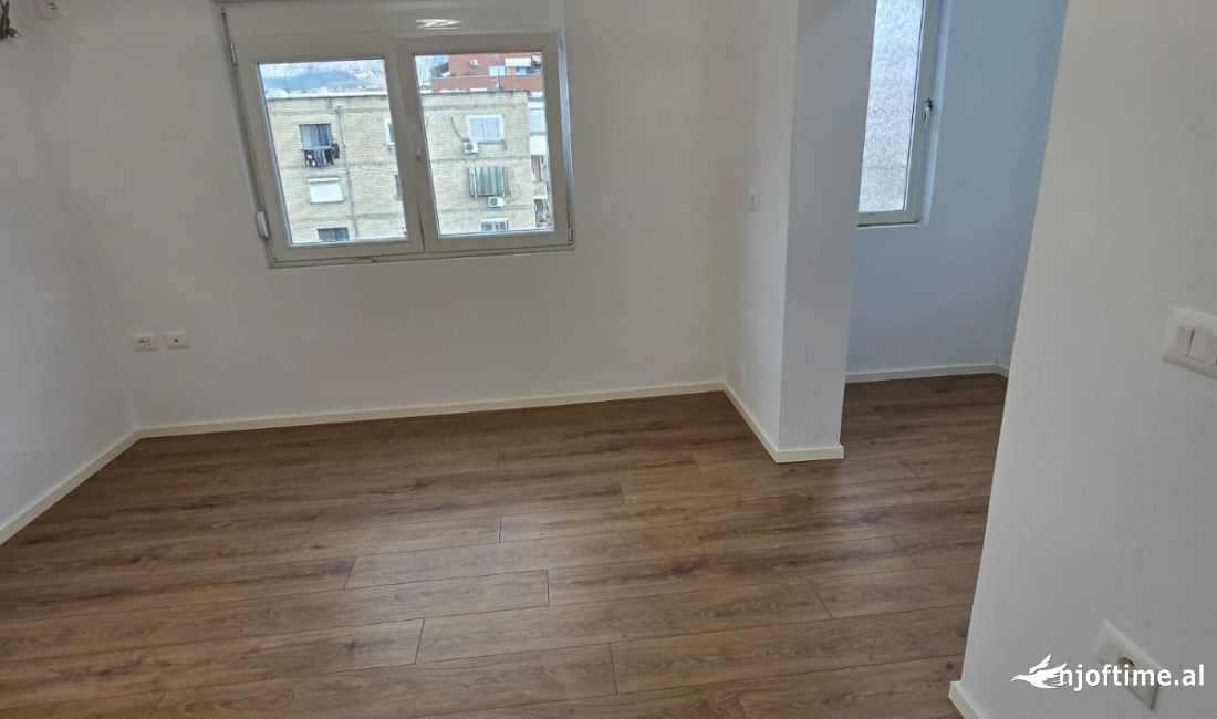 Appartamento in vendita a Tirana 1+1, Vuoto