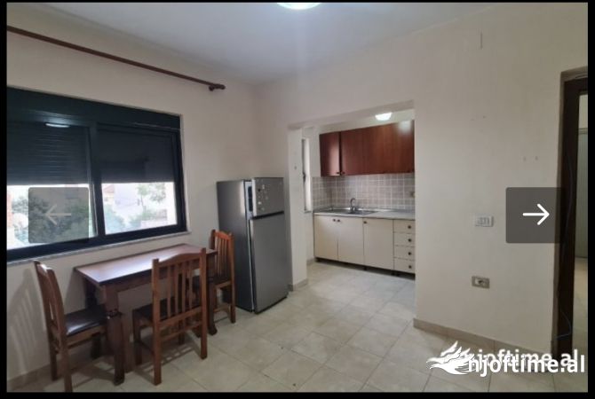 Appartamento in vendita a Tirana 1+1, SemiArredato