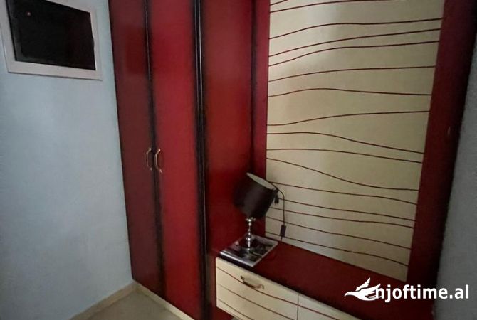 Appartamento in vendita a Tirana 2+1, Arredato