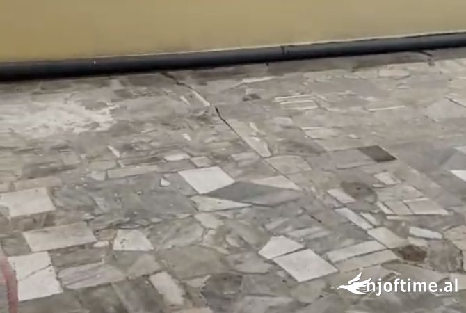 Shtepi me qera Apartament ne Tirane, 2+1, Mobilimi E mobiluar, Pagesa 500  Euro.