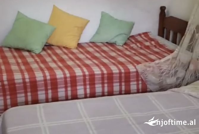 Shtepi me qera Apartament ne Tirane, 2+1, Mobilimi E mobiluar, Pagesa 500  Euro.