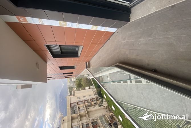 Appartamento in vendita a Tirana 2+1, Vuoto