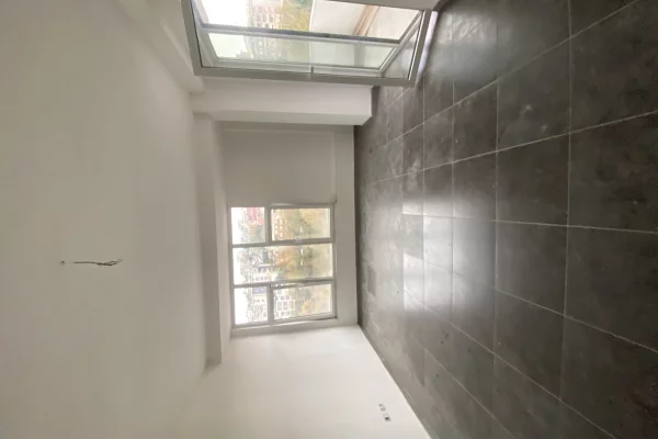 Appartamento in vendita a Tirana 2+1, Vuoto