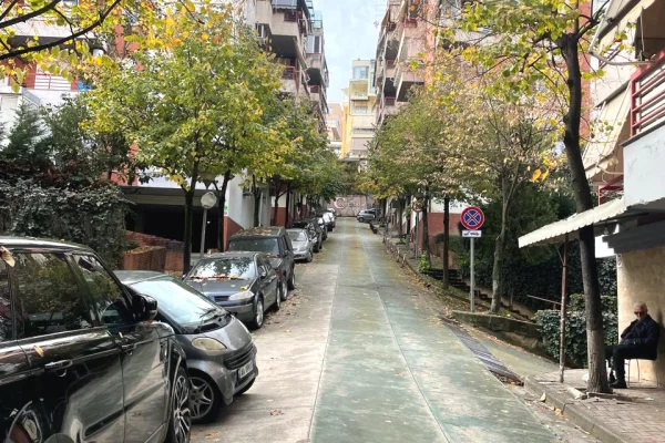 2+1,i mobiluar liqeni i that,260.000 euro