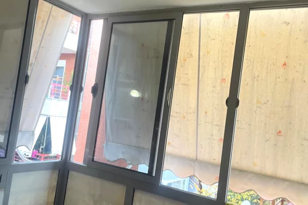 Appartamento in vendita a Tirana 2+1, Arredato