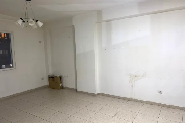Apartment for rent in Tirana 1+1, Emty