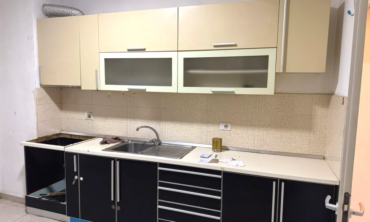 Apartment for rent in Tirana 1+1, Emty