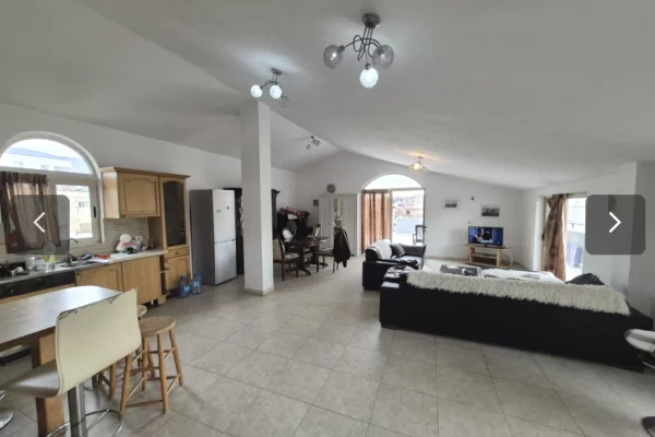 Shtepi me qera Apartament ne Tirane, 1+1, Mobilimi E mobiluar, Pagesa 450  Euro.