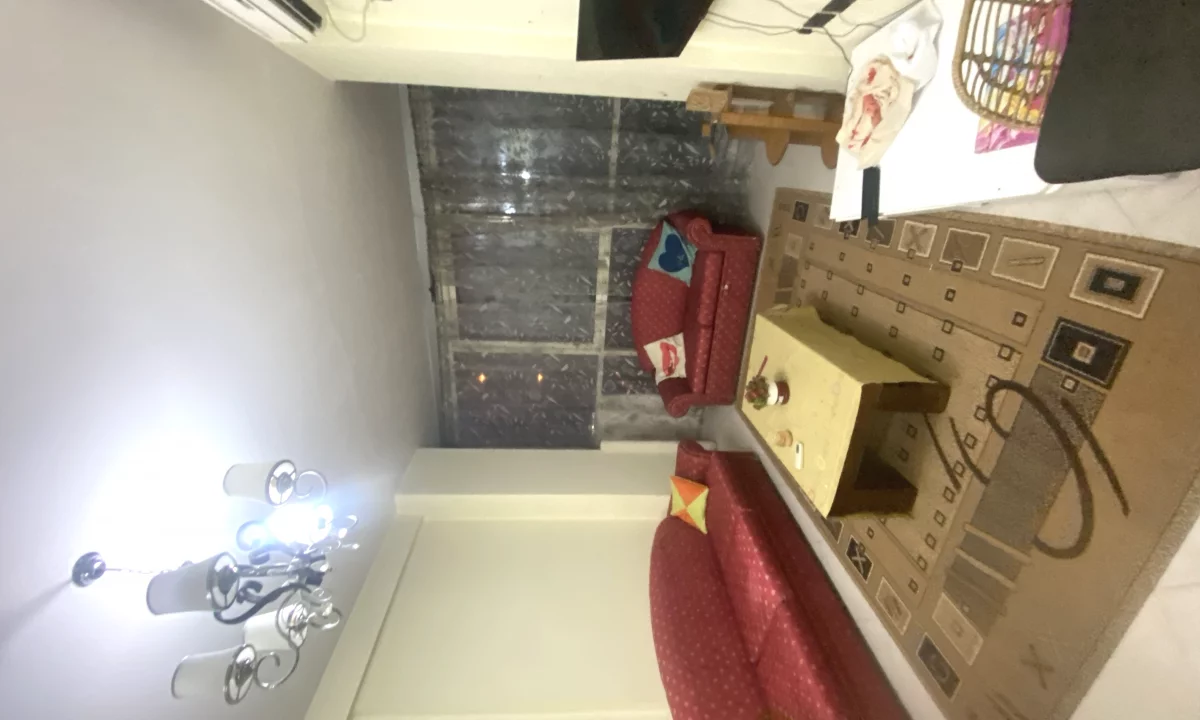 Appartamento in affitto a Tirana 1+1, Arredato