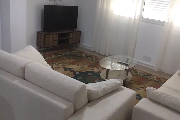 Appartamento in vendita a Tirana 1+1, Arredato