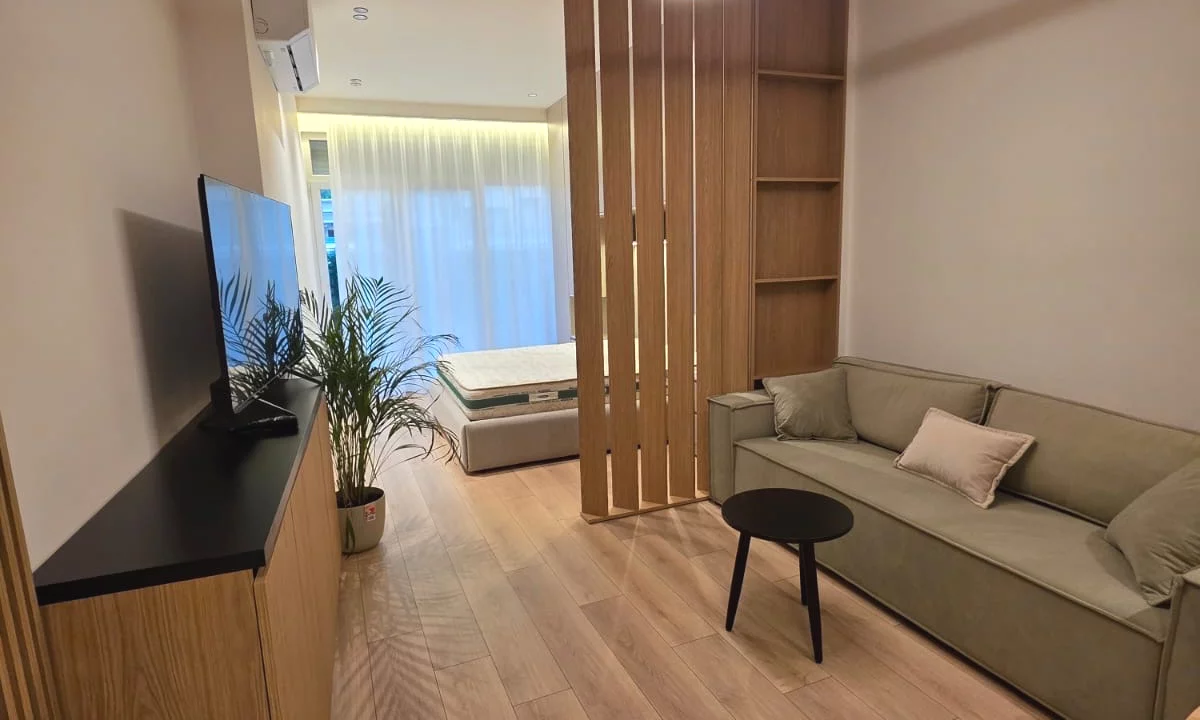Shtepi me qera Apartament ne Tirane, Garsoniere, Mobilimi E mobiluar, Pagesa 500  Euro.