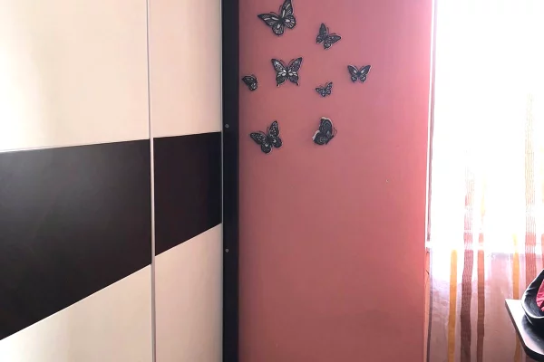 Appartamento in affitto a Tirana 2+1, Arredato