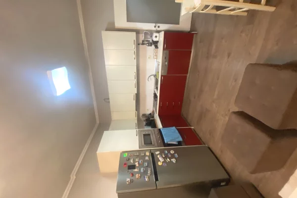 Appartamento in vendita a Tirana 2+1, Arredato