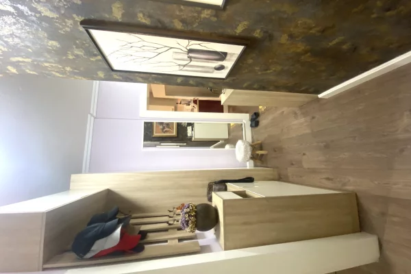 Appartamento in vendita a Tirana 2+1, Arredato