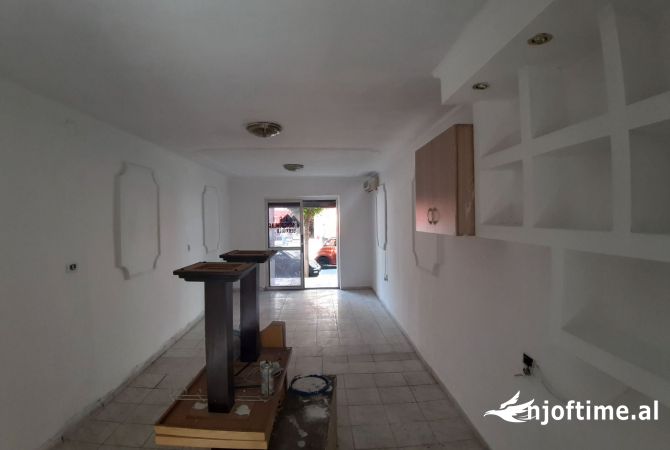 Business Property in Sale 1+1 in Tirana - 85,800 Euro