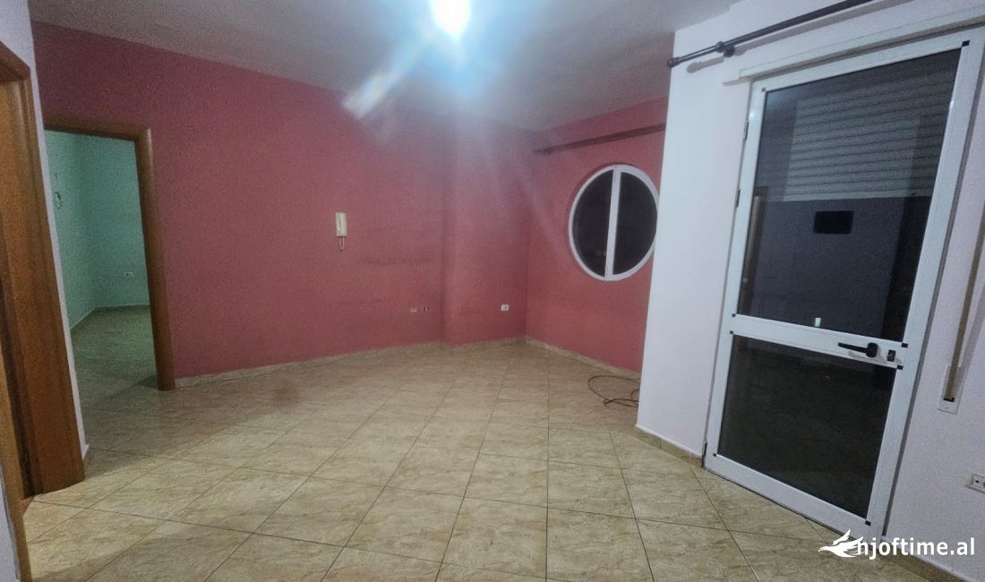 Ambient biznesi me qira 