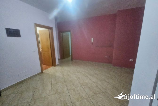 Ambient biznesi me qira 