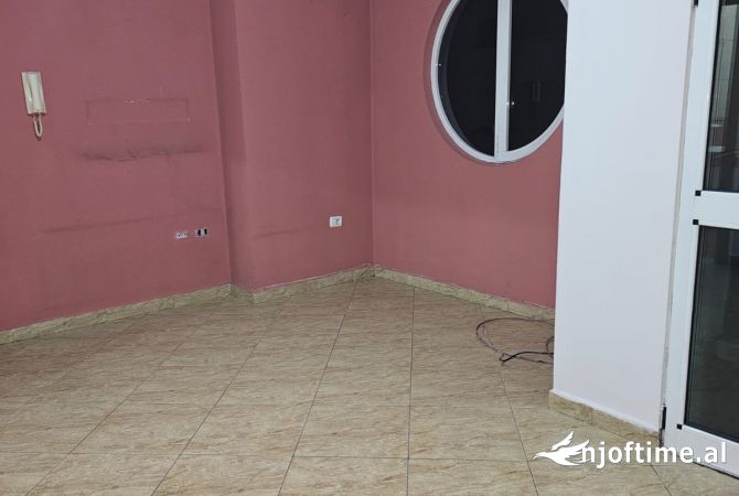 Ambient biznesi me qira 