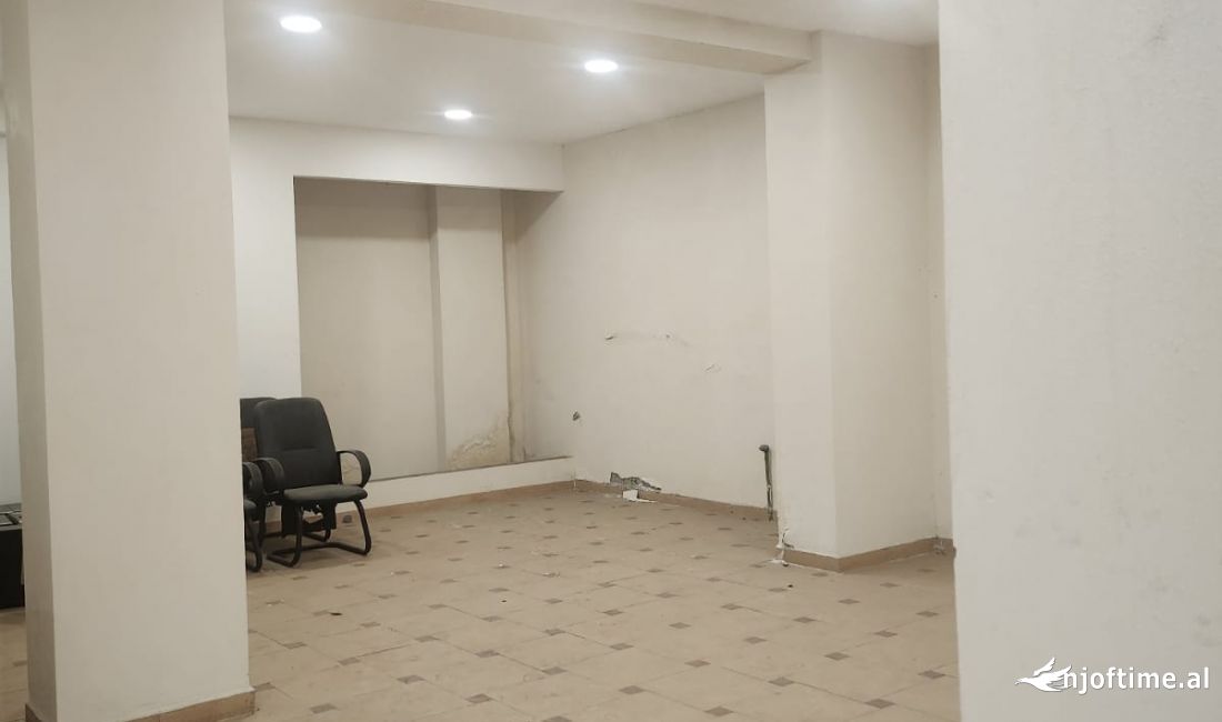 Ambient biznesi me qira "Bllok"