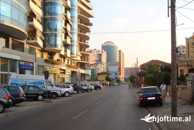 Business Property in Sale 1+1 in Tirana - 250,000 Euro