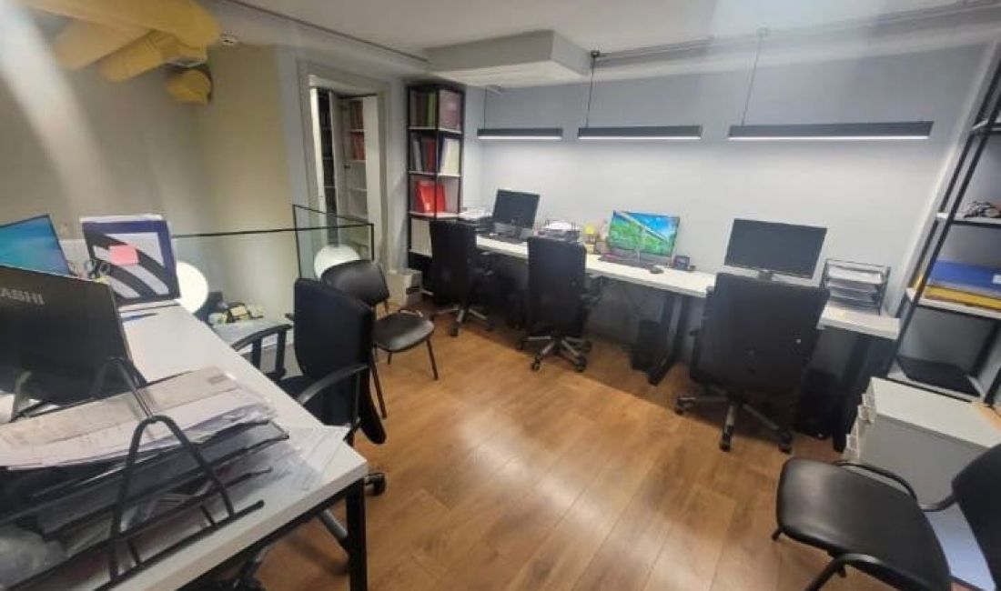 Ambient zyre me qira "Qender"