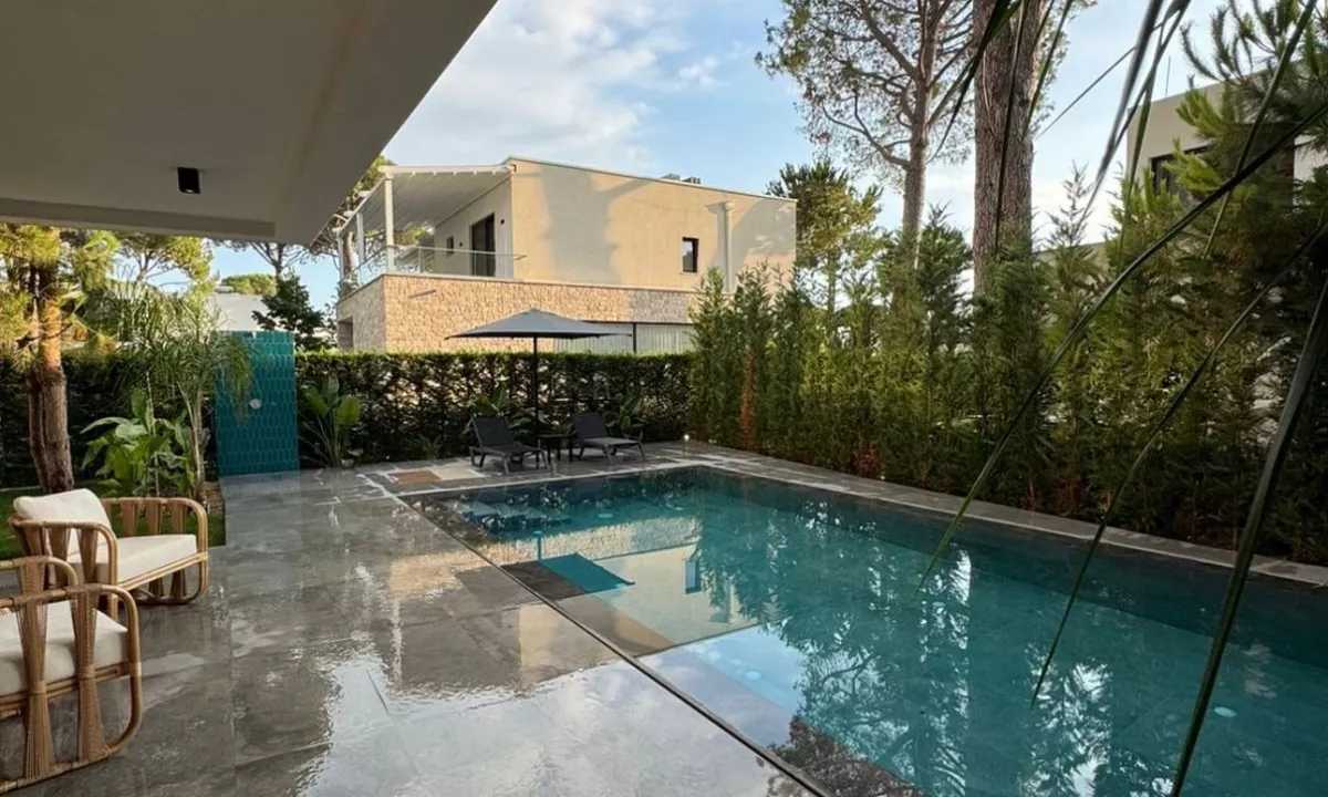 Villa di lusso in vendita a Durazzo 3+1, Arredato