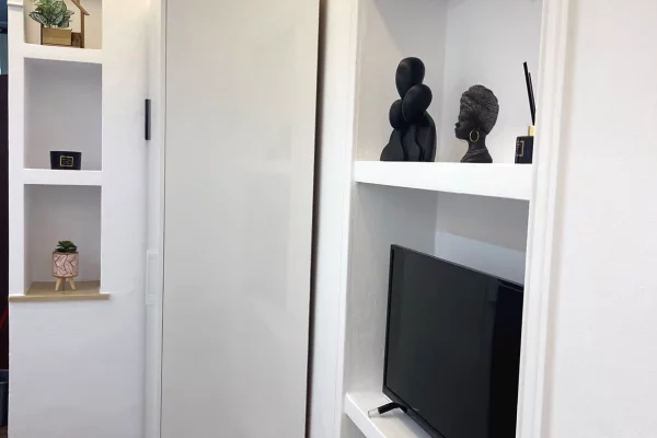 Shtepi me qera Apartament ne Tirane, Garsoniere, Mobilimi E mobiluar, Pagesa 400  Euro.